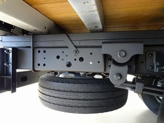 【年次点検済】デュトロ 2.85t FJL 標準セミロング タダノ4段クレーン付