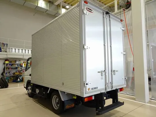 キャンター 1.9t 4WD 高床 標準 アルミバン