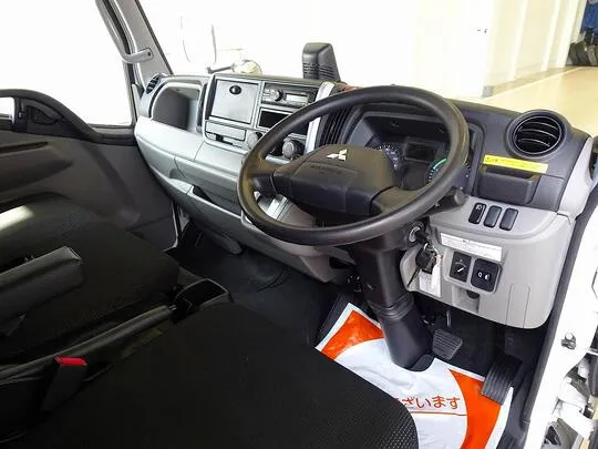 キャンター 1.9t 4WD 高床 標準 アルミバン