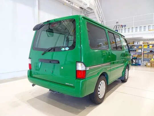 ボンゴバン DX 1t 4WD 2/5人乗り 5ドア ガソリン
