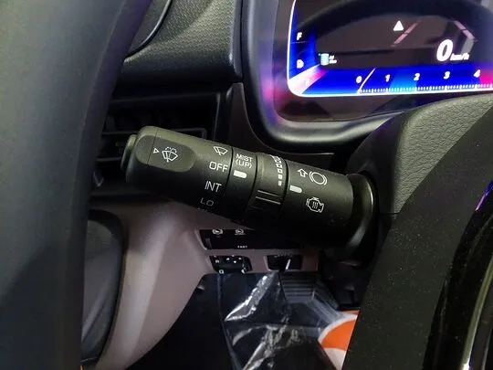 キャンター 2t 全低床 標準 Wキャブ/垂直PG付 未使用車