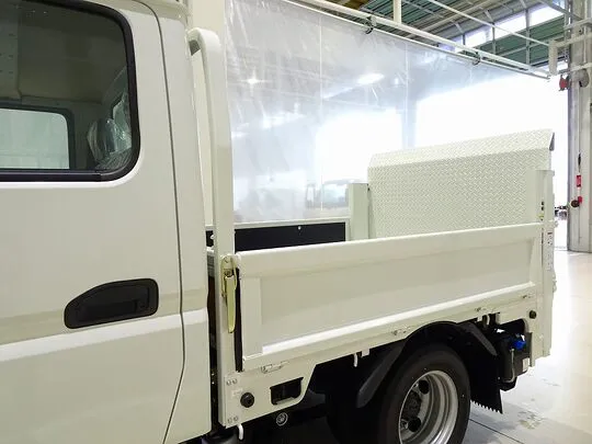 キャンター 2t 全低床 標準 Wキャブ/垂直PG付 未使用車