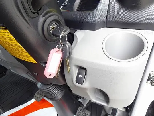 デュトロ 2t FJL 標準 平ボデー