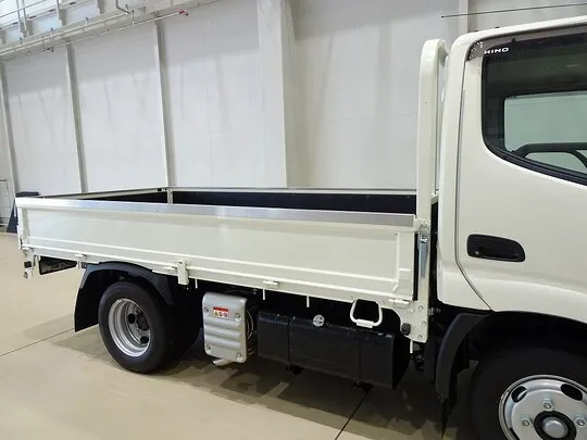 デュトロ 2t FJL 標準 平ボデー