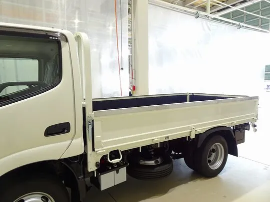 デュトロ 2t FJL 標準 平ボデー