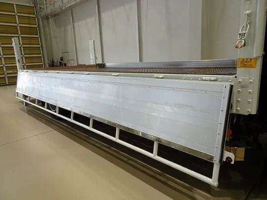 フォワード 3.25t 標準ベッドレス アルミブロック 垂直P/G付 210ps
