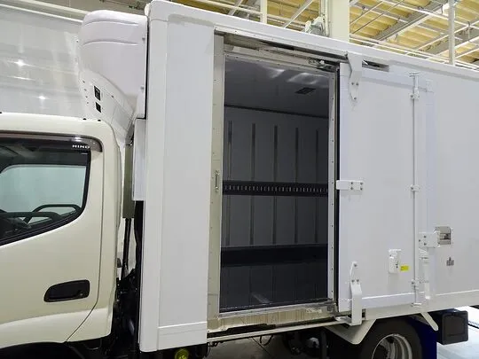 デュトロ 2t FJL 標準 低温冷凍車