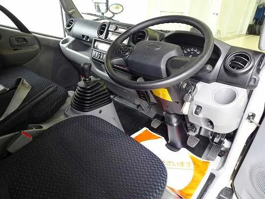 デュトロ 2t FJL 標準 低温冷凍車