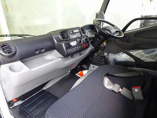 デュトロ 2t FJL 標準 低温冷凍車
