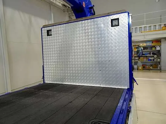 【年次点検済】エルフ 2t 4WD 高床 標準セミロング アルミブロック タダノ4段クレーン付