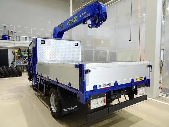 【年次点検済】エルフ 2t 4WD 高床 標準セミロング アルミブロック タダノ4段クレーン付