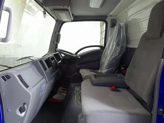 【年次点検済】エルフ 2t 4WD 高床 標準セミロング アルミブロック タダノ4段クレーン付