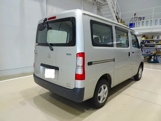 タウンエースバン DX 0.7t 4WD 2/5人乗り 5ドア ガソリン