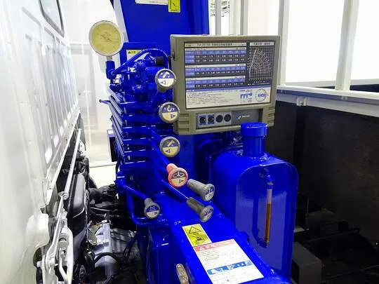 【年次点検済】エルフ 3.65t 高床 標準セミロング タダノ4段クレーン付