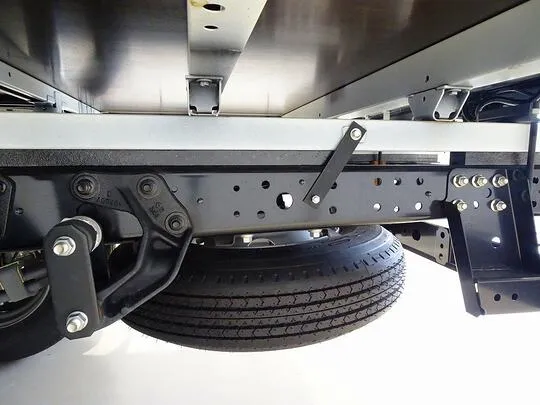 デュトロ 4.65t 高床 ワイド超ロング 平ボデー 未使用車