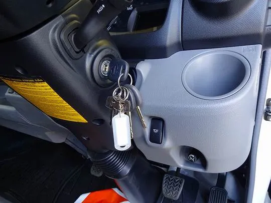 デュトロ 3.5t FJL ワイドロング アルミバン 未使用車