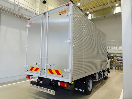 デュトロ 3.5t FJL ワイドロング アルミバン 未使用車