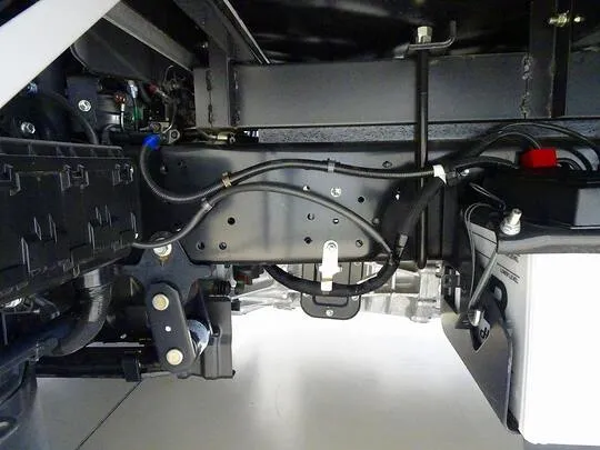 デュトロ 3.5t FJL ワイドロング アルミバン 未使用車