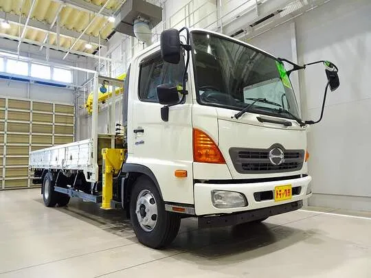 【年次点検済】レンジャー 2.5t 標準ベッドレス ユニック4段クレーン付 190ps