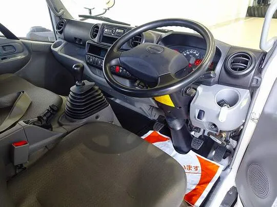 【年次点検済】デュトロ 3t 4WD 高床 標準ロング アルミブロック タダノ4段クレーン付