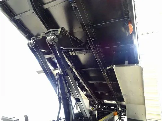 ギガ 9.2t 3軸 2デフ ダンプ 380ps