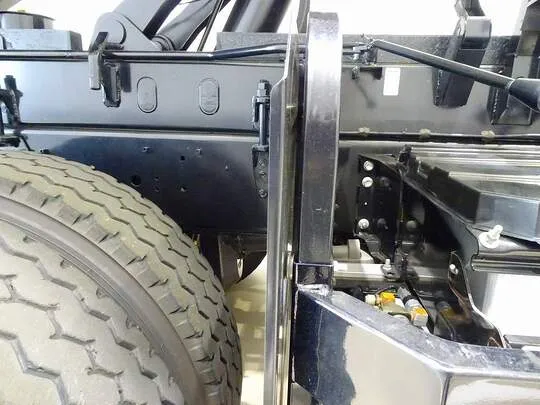 ギガ 9.2t 3軸 2デフ ダンプ 380ps