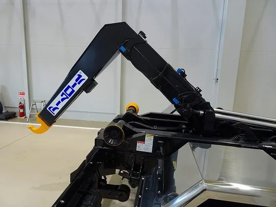 レンジャー 3.65t 標準ベッド付 アームロール 240ps