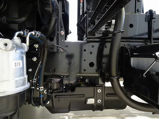 レンジャー 3.65t 標準ベッド付 アームロール 240ps