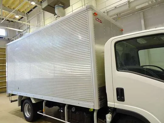 エルフ 2.95t 高床 標準ロング アルミバン