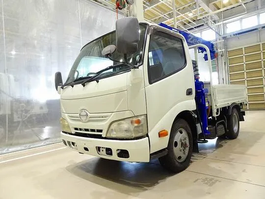 デュトロ  2t 4WD FJL 標準 タダノ3段クレーン付