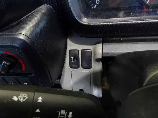 デュトロ  2t 4WD FJL 標準 タダノ3段クレーン付
