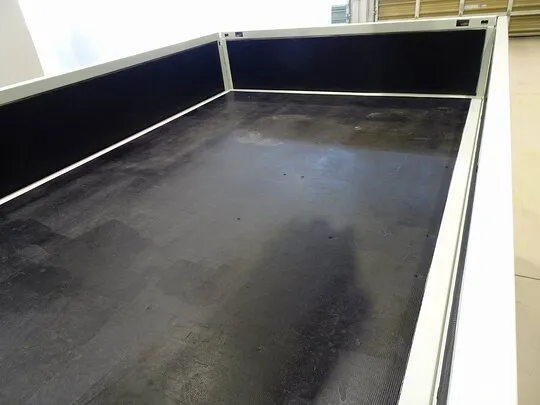 デュトロ  2t 4WD FJL 標準 タダノ3段クレーン付