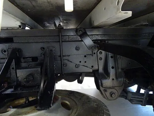 デュトロ  2t 4WD FJL 標準 タダノ3段クレーン付