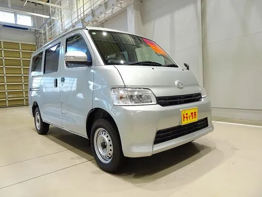 ボンゴバン DX 0.7t 4WD 2/5人乗り 5ドア ガソリン