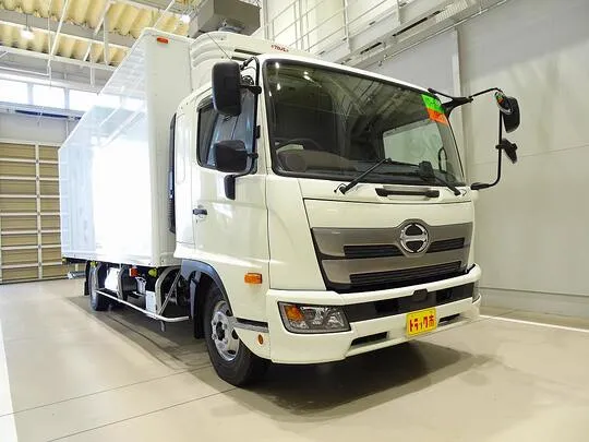 レンジャー 2.25t ワイドベッド付 低温冷凍車 格納ゲート付 リアエアサス 240ps