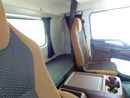 レンジャー 2.25t ワイドベッド付 低温冷凍車 格納ゲート付 リアエアサス 240ps