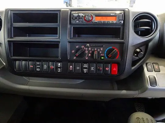デュトロ 3.5t FJL ワイド超ロング ユニック4段クレーン付 未使用車