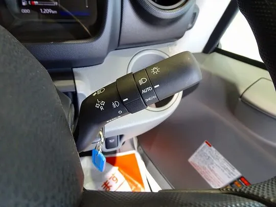 デュトロ 3.5t FJL ワイド超ロング ユニック4段クレーン付 未使用車