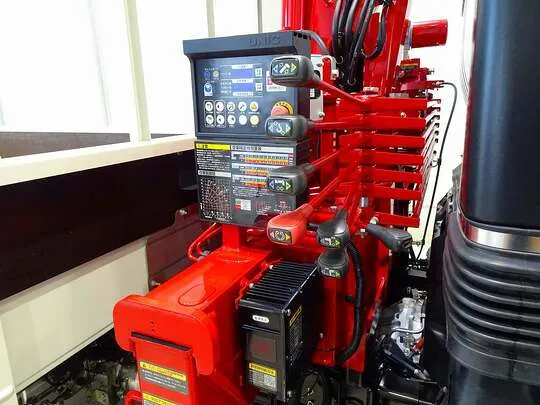 デュトロ 3.5t FJL ワイド超ロング ユニック4段クレーン付 未使用車