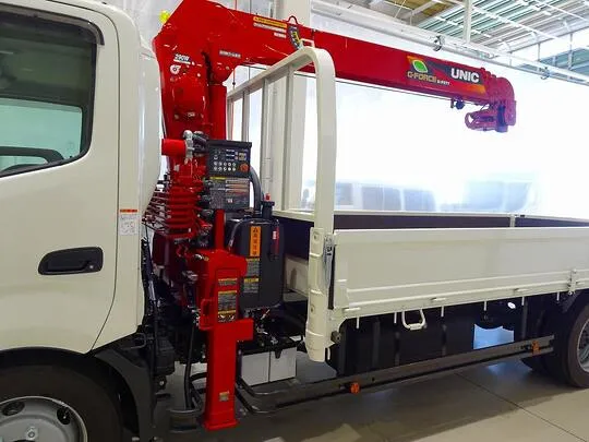 デュトロ 3.5t FJL ワイド超ロング ユニック4段クレーン付 未使用車