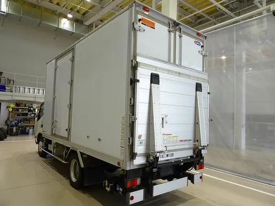 デュトロ 2.8t FJL 標準ロング 低温冷凍車 マルチゲート/スタンバイ付