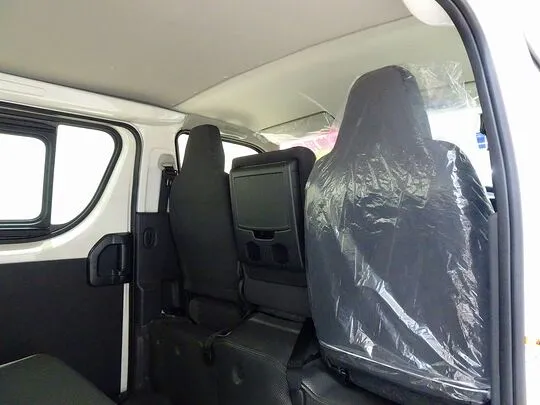 ハイエースバン DX 1t 4WD 3/6人乗り 5ドア 未使用車