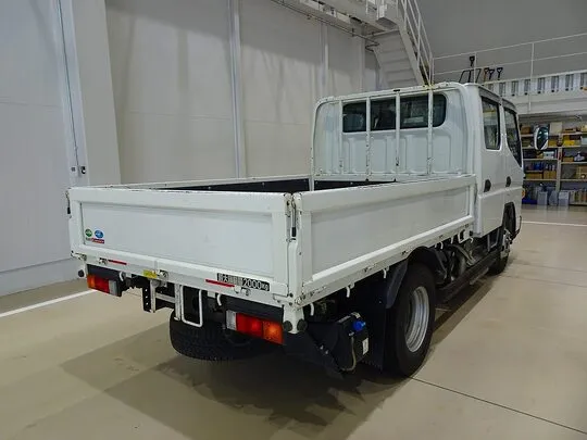 キャンター 2t 4ＷＤ 全低床 標準セミロング Wキャブ