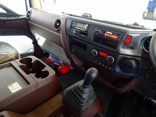 レンジャー 2.3t ワイドベッド付 低温冷凍車 格納ゲート付 リアエアサス 240ps 未使用車