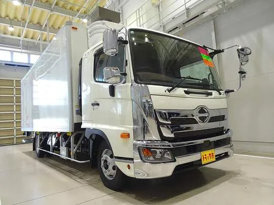 レンジャー 2.3t ワイドベッド付 低温冷凍車 格納ゲート付 リアエアサス 240ps 未使用車