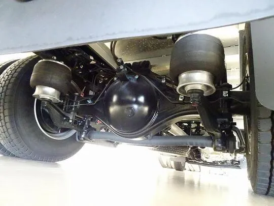 レンジャー 2.3t ワイドベッド付 低温冷凍車 格納ゲート付 リアエアサス 240ps 未使用車