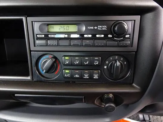 ボンゴバン DX 1t 4WD 2人乗り 5ドア ハイルーフ ガソリン
