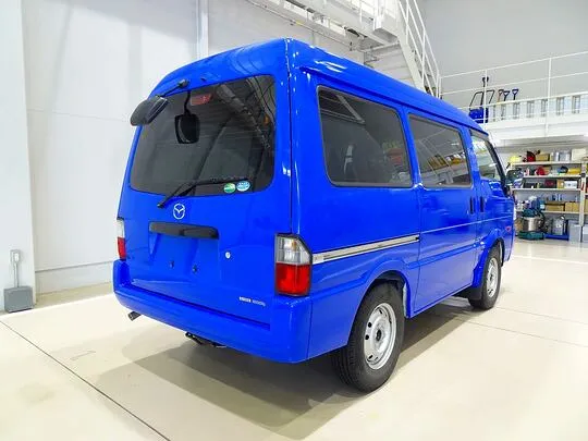 ボンゴバン DX 1t 4WD 2人乗り 5ドア ハイルーフ ガソリン