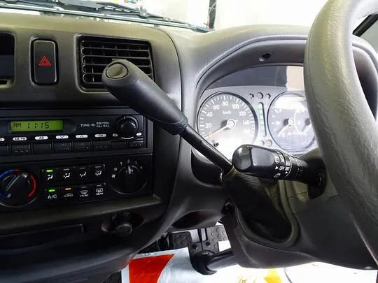 ボンゴバン DX 1t 4WD 2/5人乗り 5ドア ガソリン