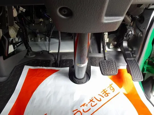 ボンゴバン DX 1t 4WD 2/5人乗り 5ドア ガソリン